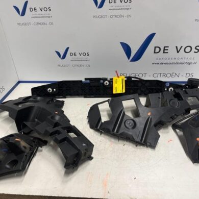 Peugeot 308 1.5 Blue HDi 130 16V Bumperframe achter 2021 9836418080-1680965980-1680965780
