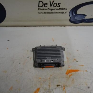 Citroen DS3  Xenon module 2014 9806086580