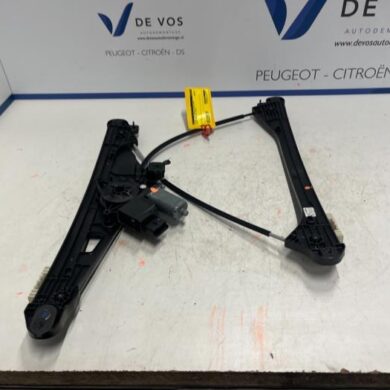 Peugeot 5008  Window mechanism 4-door, front right 2022 9810488880-9840196880