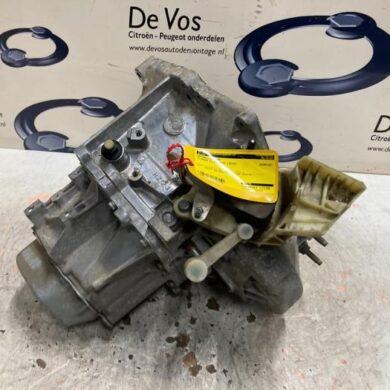 Citroen C3 Picasso 1.4 16V VTI 95 Versnellingsbak 8FP 2015 2222YA-223244 20DP42