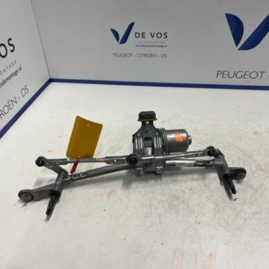 DS Automobiles DS7 Crossback  Scheibenwischermotor vorne 2018 9824762480