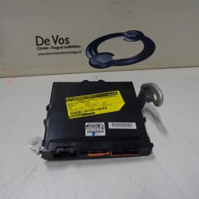 Peugeot 108 1.0 12V Start/Stop computer 1KR-CFB 2017 B000966480