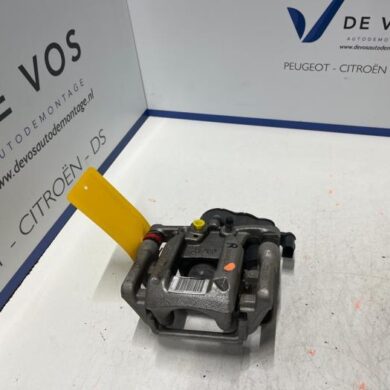 DS Automobiles DS4 1.6 16V PureTech 180 Remklauw (Tang) rechts-achter 5G06 2021 1608999680