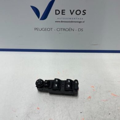 Opel Grandland X  Multi-functional window switch 2023 98423402ZD