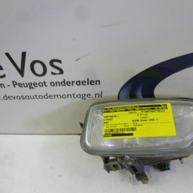 Citroen Saxo 1.4i SX,VSX Spotlight, left 2002 6204N6