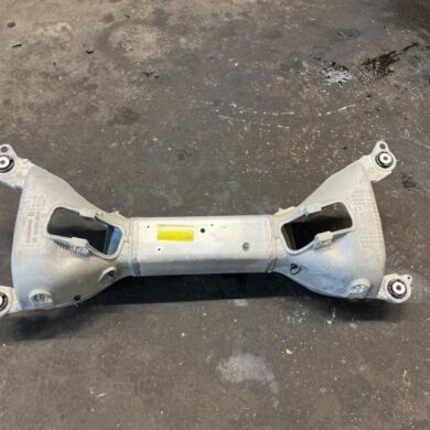 Peugeot 508  Subframe YHZ 2021 9817524080