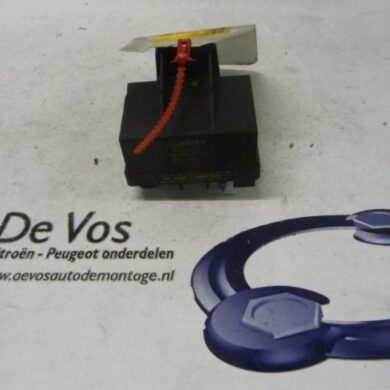 Citroen Xsara  Glow plug relay 1999 598119