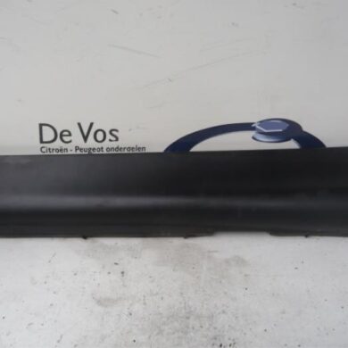 Citroen C5 2.0 16V Side skirt, left 2003 7009C9