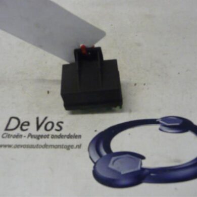 Citroen Xantia 2.0 HDi 110 Voorgloei Relais 1999 598143