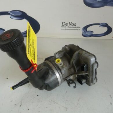 Peugeot 308 1.4 VTI 16V Power steering pump 8FS 2009 4007WS