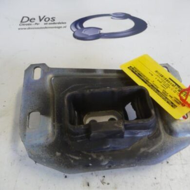 Peugeot 308  Gearbox mount 2015 9673768480 20EA47