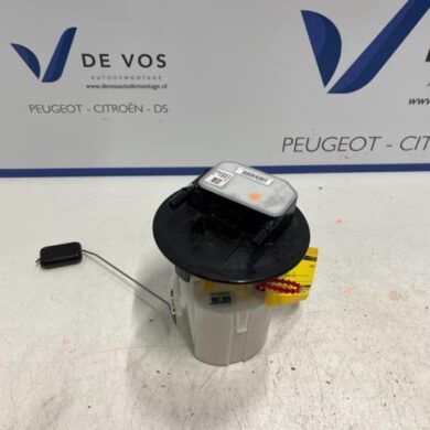 Peugeot 308 1.5 Blue HDi 130 16V Brandstofpomp Elektrisch YHZ 2021 9830962780