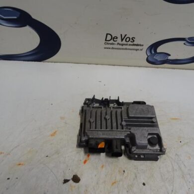 Citroen C4 Cactus  Start/Stop computer BHYBH02 2015 9810858280
