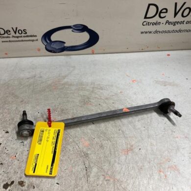 Peugeot 3008  Anti-roll bar guide 2017 1679755380