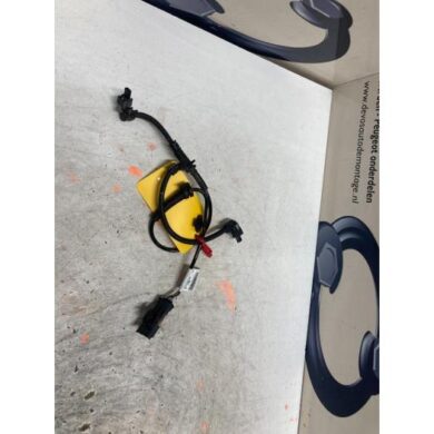 Peugeot 508 1.6 16V Hybrid 225 ABS connector 2022 9825606580