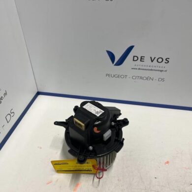 DS Automobiles DS7 Crossback  Kachel Ventilatiemotor 2018 9821292180