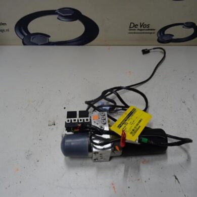 Peugeot 307  Convertible motor 2007 8446H9-8446S4