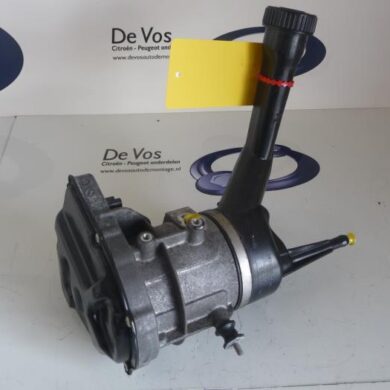 Peugeot 308 1.6 16V THP 150 Power steering pump 5FX 2008 4007TW