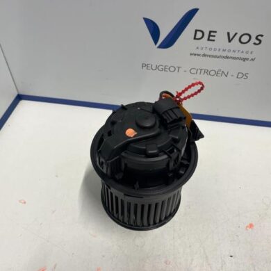 Citroen C3 1.2 Vti 12V PureTech Kachel Ventilatiemotor 2023 1608182080
