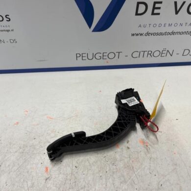 Opel Grandland X  Accelerator pedal 2023 9874829180