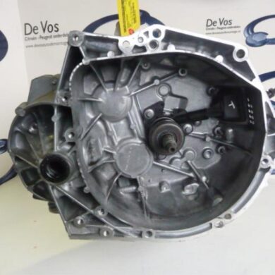Peugeot 208 1.6 16V THP 155 Versnellingsbak 5F02-5FV5F02 2013 2231X3 20EA31