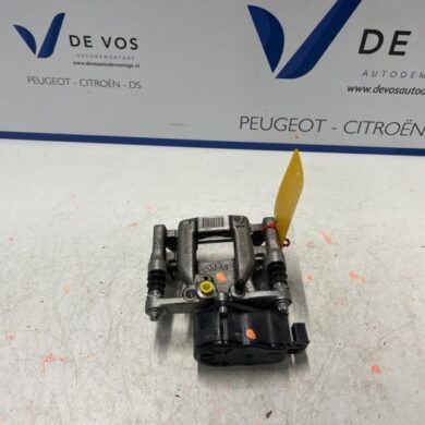 DS Automobiles DS4 1.6 16V PureTech 180 Remklauw (Tang) links-achter 5G06 2021 1608999580