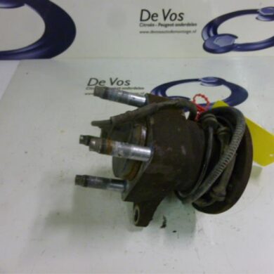 Citroen Jumpy 2.0 HDI 120 16V Rear hub 2009 374899-3748A3