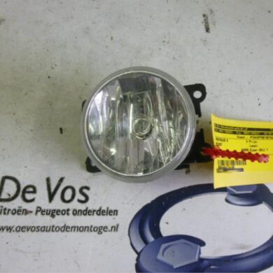 Peugeot 207 1.4 16V VTi Spotlight, right 2011 6206N0