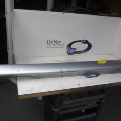 Citroen Saxo 1.6 VTS Side skirt, right 2003 7010A3