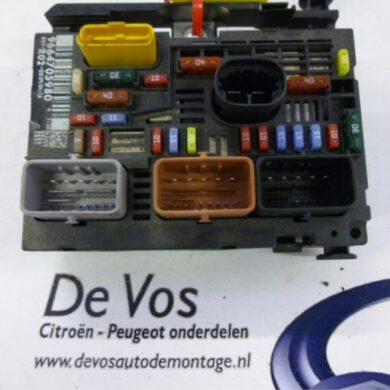Citroen C5 2.0 16V Zekeringkast 2008 9807028580