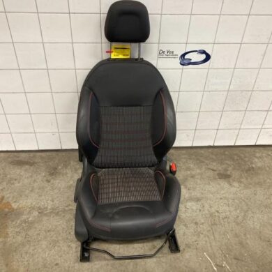 Peugeot 208  Seat, right 2016 1608106780-1608320080