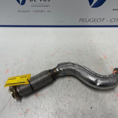 Peugeot 308 1.2 PureTech Hybrid 136 Exhaust front section HN09 2023 9818370380