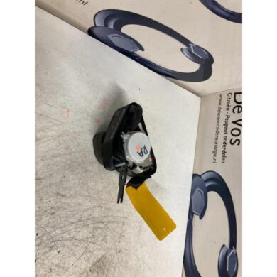 Peugeot 308 1.2 12V e-THP PureTech 110 Rear seatbelt, right 2015 96777143XX-1611584180