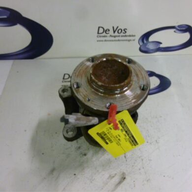 Citroen Jumpy 2.0 HDI 120 16V Rear hub 2009 374899-3748A3