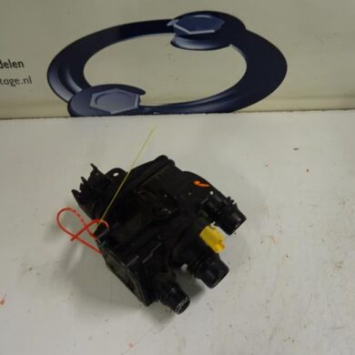 Citroen DS4  Thermostat housing 2015 9807198480