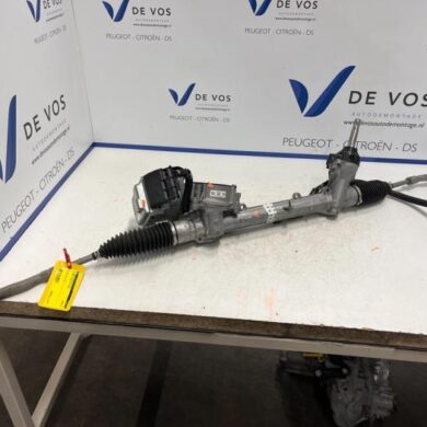 Peugeot 5008  Power steering box 2022