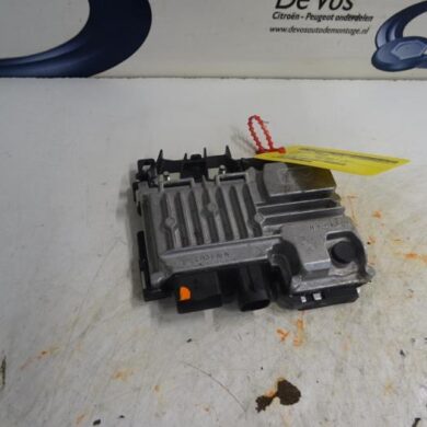Peugeot 2008  Start/Stop computer HNZ-HNZHN01 2018 9819596180