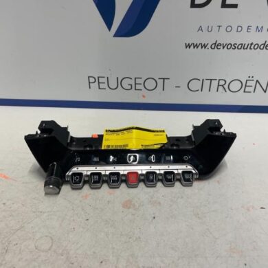 Peugeot 208 1.2 Vti 12V PureTech 100 Radiobedienings paneel 2023 98432308XU