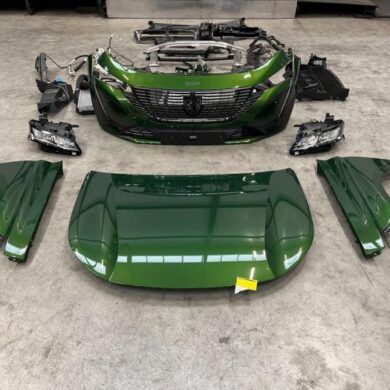 Peugeot 308 1.2 PureTech Hybrid 136 Voorkop compleet 2023