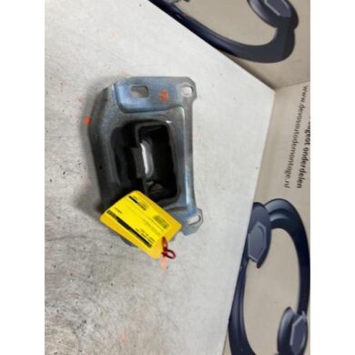 Peugeot 308 1.2 12V PureTech 110 Gearbox mount 2022 9673768480 20R107