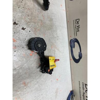 Citroen Berlingo 1.6 VTi 95 16V Belt tensioner multi 5FK 2018 120455