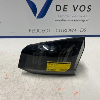 Peugeot 5008  Achterlicht rechts 2021 9836231780