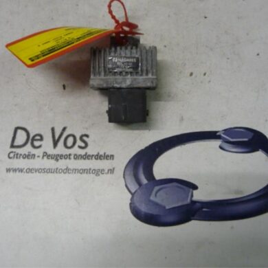 Citroen Picasso  Glow plug relay 2004 598140