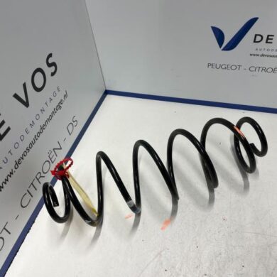 Peugeot 208 1.2 Vti 12V PureTech 100 Schroefveer achter 2023