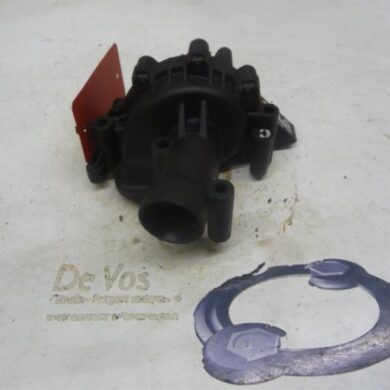 Peugeot 607  Water pump 2000