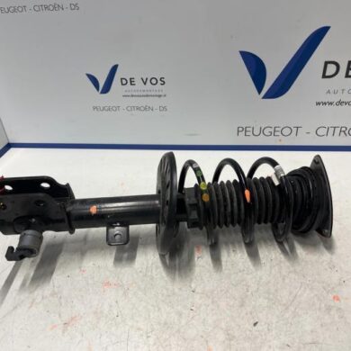 DS Automobiles DS4 1.6 16V PureTech 180 Schokdemperpoot rechts-voor 2021 9844813780