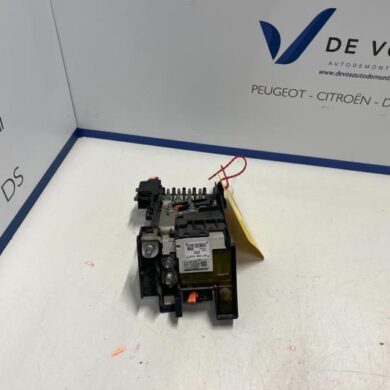 Peugeot 308 1.6 HDi Zekeringkast 2013 6500GQ