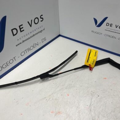 Peugeot 208 1.2 Vti 12V PureTech 100 Ruitenwisserarm voor 2023 1640637080
