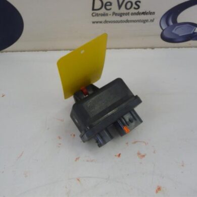 Peugeot Bipper  Voorgloei Relais 2012 598149-1607398880