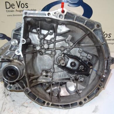 Citroen C4 Cactus 1.2 PureTech 82 12V Versnellingsbak HM01-HMZ 2015 1607893880-1607894080 20A612